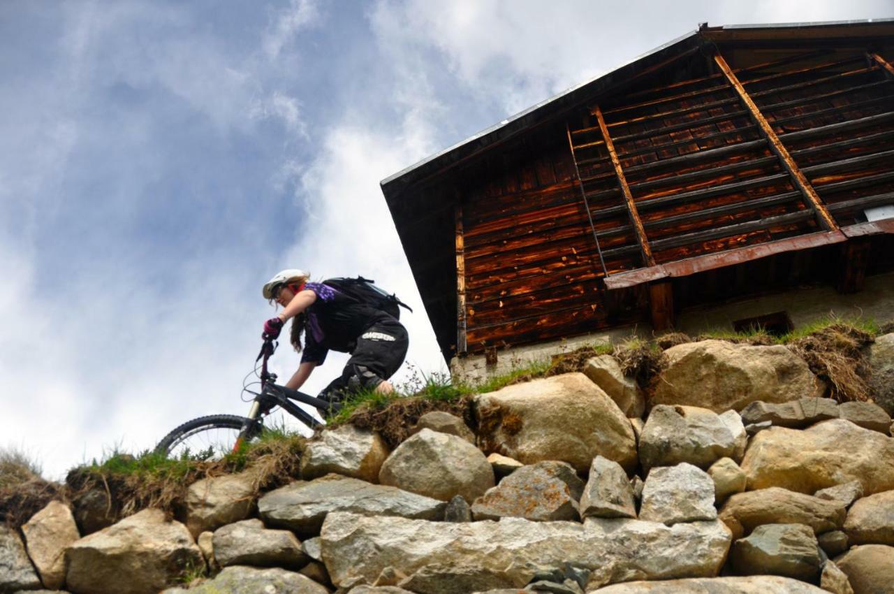 Catrina Hotel Disentis Eksteriør billede